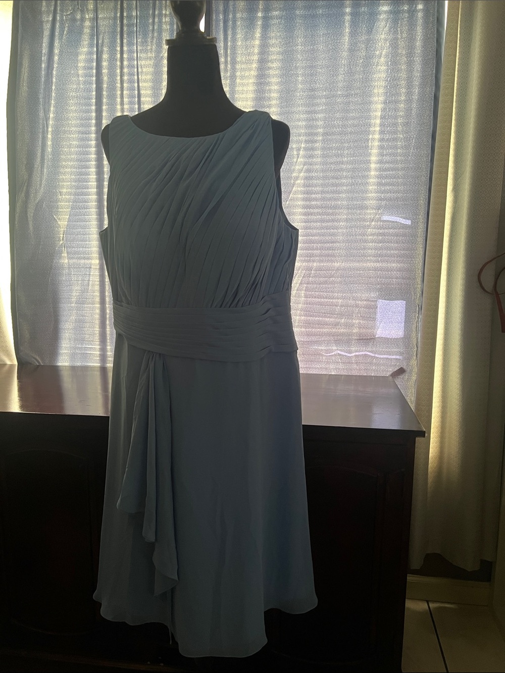 Sleeveless Pleated Midi Dress in Light Blue with Ruched Waist